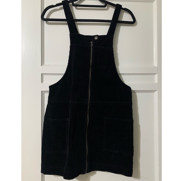 Forever 21 Dresses & Skirts - Black Corduroy Overall Dress size S